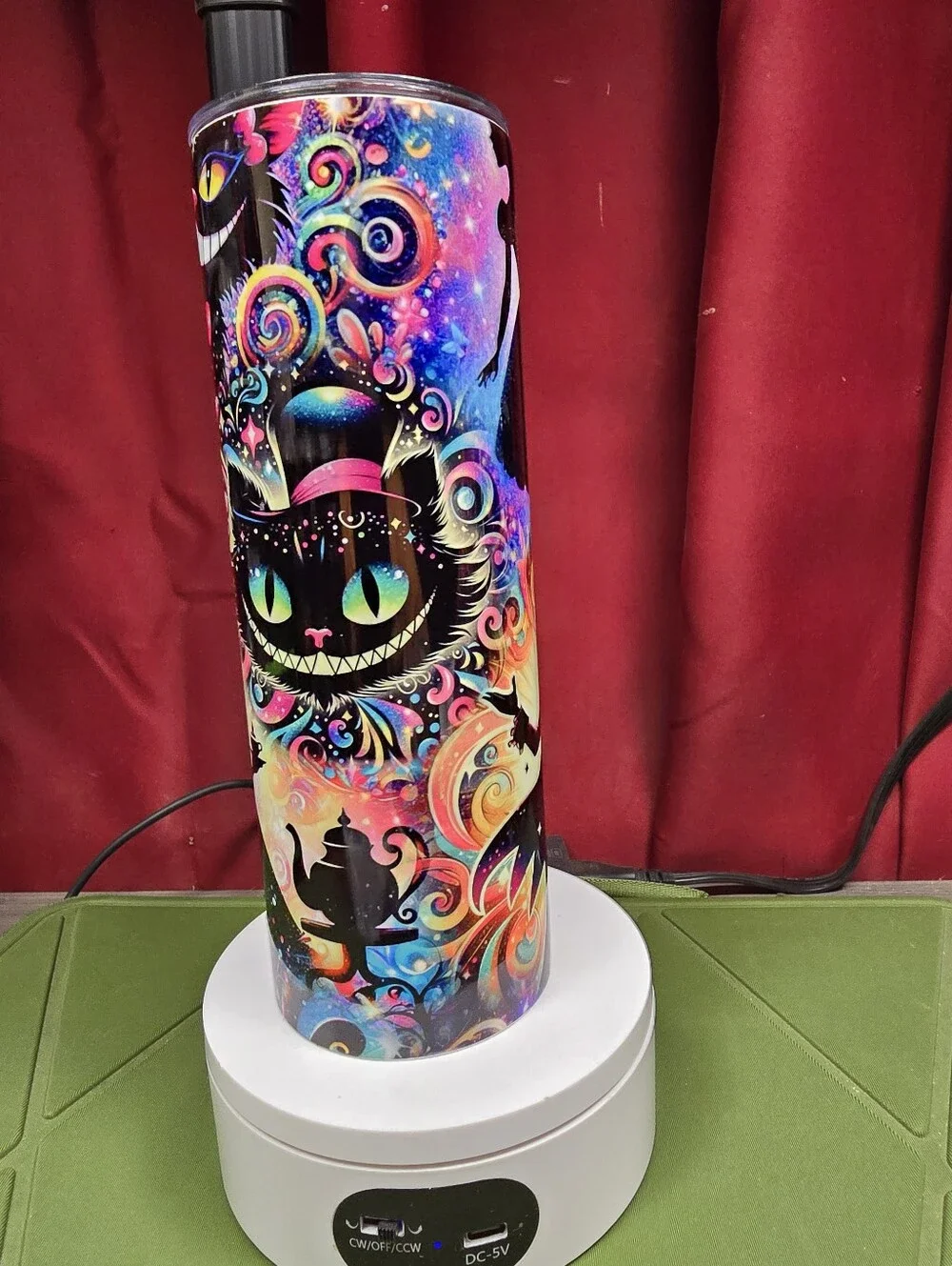 Alice In Wonderland Hogg Brand Tumbler 25oz